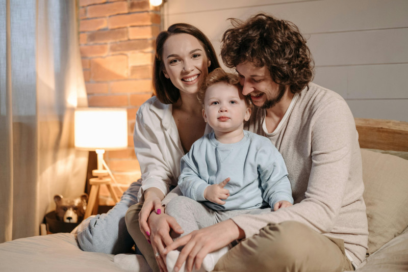 Glad familieforbindelse derhjemme